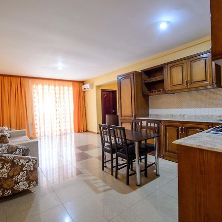 מאמאיה Ryana Apartment מראה חיצוני תמונה